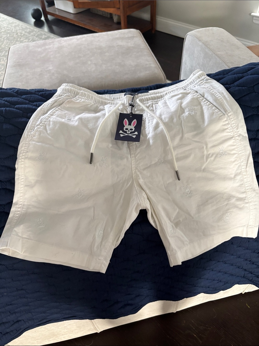Psycho Bunny White Embroidered Drawstring ShortsXXS men’s perfect for small teen